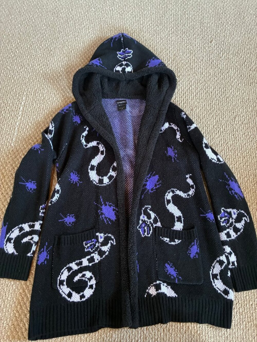 Beetlejuice Sandworms Sherpa Collar Open Cardigan Hot Topic Large Hoodie